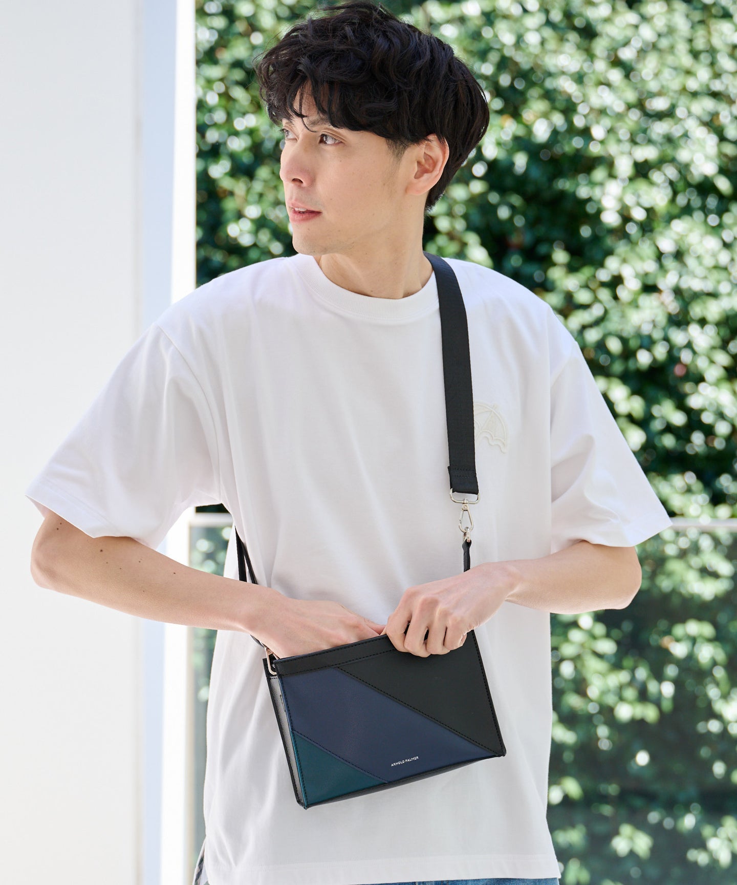 Arnold Palmer フェイクレザー パネルショルダーバッグ